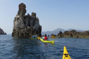 kayak-2.jpg